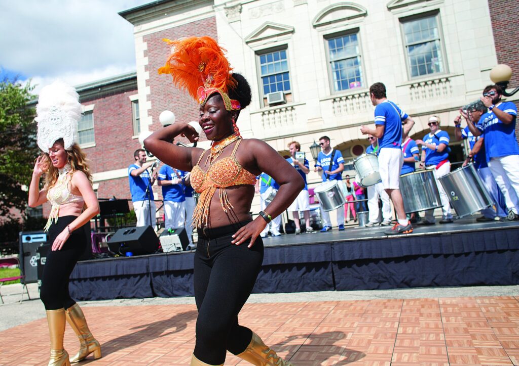 Dancers Trish Carolan, left, and Uyshica Brown dance with the Chicago-based Brazilian drum group Bloco Maximo at the Austin Farmer's Market. (File photo by David Pierini/Austin Weekly News)
The Sankofa Cultural Arts and Business Center hosted a free African/Caribbean dance class Sept. 21, at Austin Town Hall, 5610 W. Lake St. Austin Town Hall is one of the sites for the Chicago Farmers' Market, sponsored by the Chicago Department of Cultural Affairs. (DAVID PIERINI/File photo)